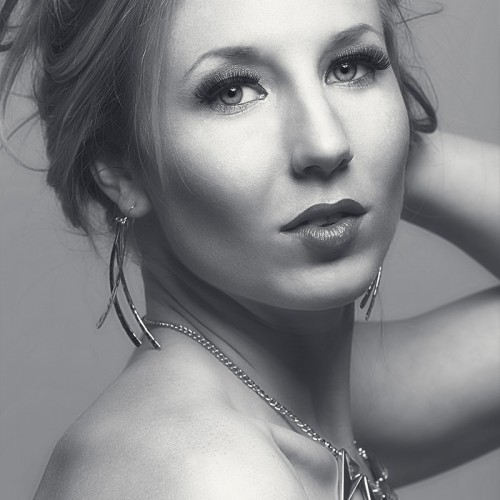 Carina_black